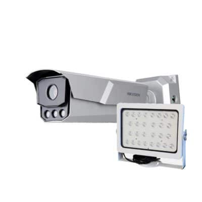 BULLET IP 4MP - DARKFIGHTER WDR 140 DB IP67 IK10 LENTE MOT. 8 A 32 MM 100 MTS IR HIKVISION